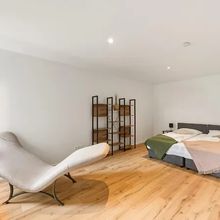 G-living Moltkestr54 & Work Lägenhet *